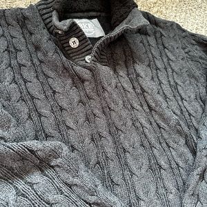 BKE three button Athletic Fit sweater